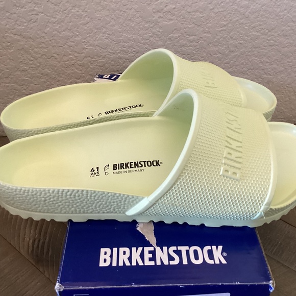 Birkenstock Shoes - BIRKENSTOCK Women’s Barbados EVA Slide Sandals